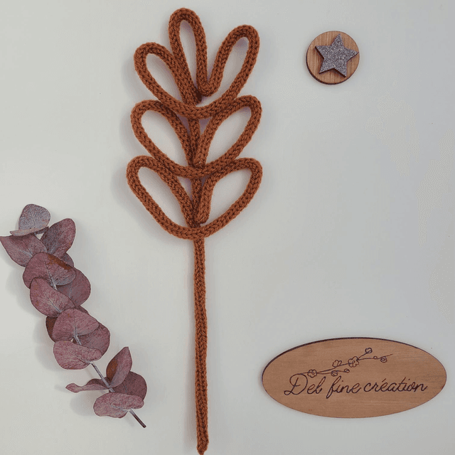 Feuille en tricotin noisette 